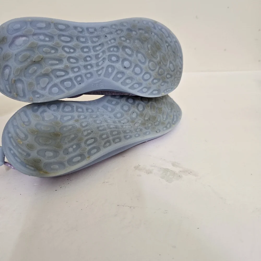 SPEEDO youth size Medium 2/3 Surf Walker Lilac Water Shoes‎